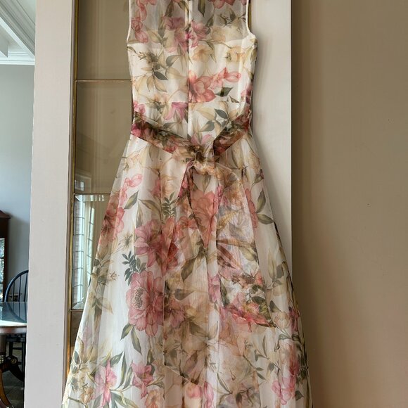 Romantic floral floor length dress perfect for spring/ summer wedding/ event - Picture 1 of 3